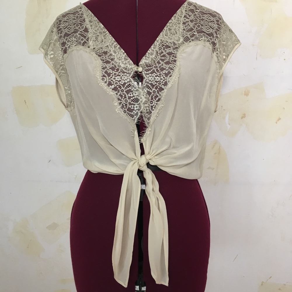 UO Silk Lace Tie Front Crop Top Lace Thistlepearl